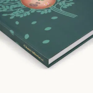 Hardcover boek met stevige kaft en gelamineerde afwerking – ideale keuze voor familieboeken en luxe uitgaven in 2025
