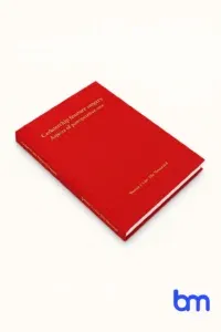 Rode hardcover almanak met goudfolie opdruk, gedrukt in boekhandelkwaliteit door Boekenmakers.