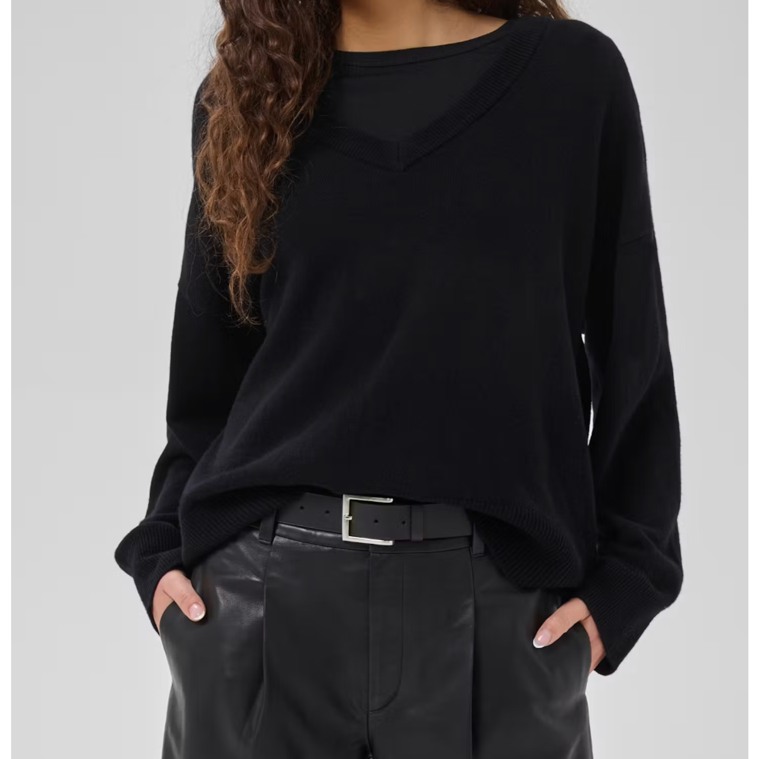 My Essential Wardrobe Jola V-Neck Knit Pullover Black - Afbeelding 2