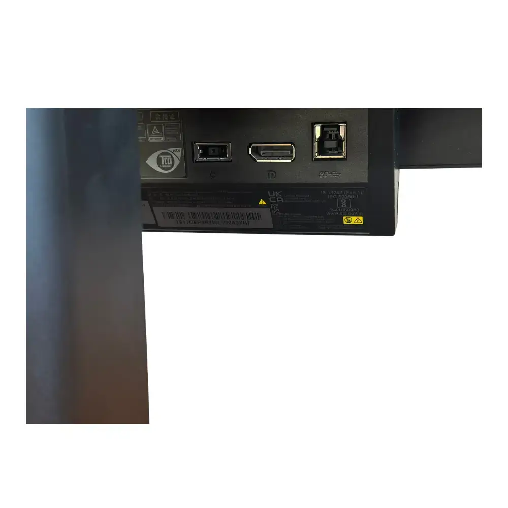 ThinkCentre TIO24 Gen 4 Aansluitingen Achter