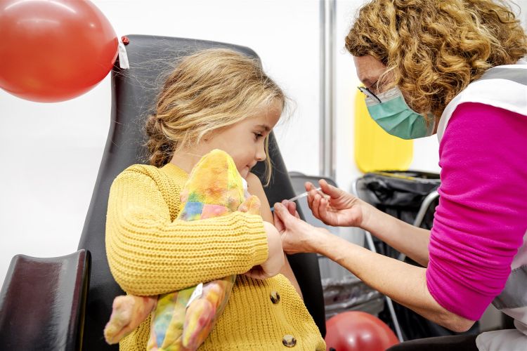 Vaccinatiebereidheid ouders 5-11 jarigen blijft laag