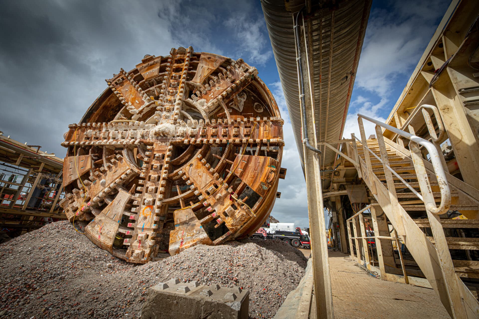 Tunnelboormachine ontmantelen
