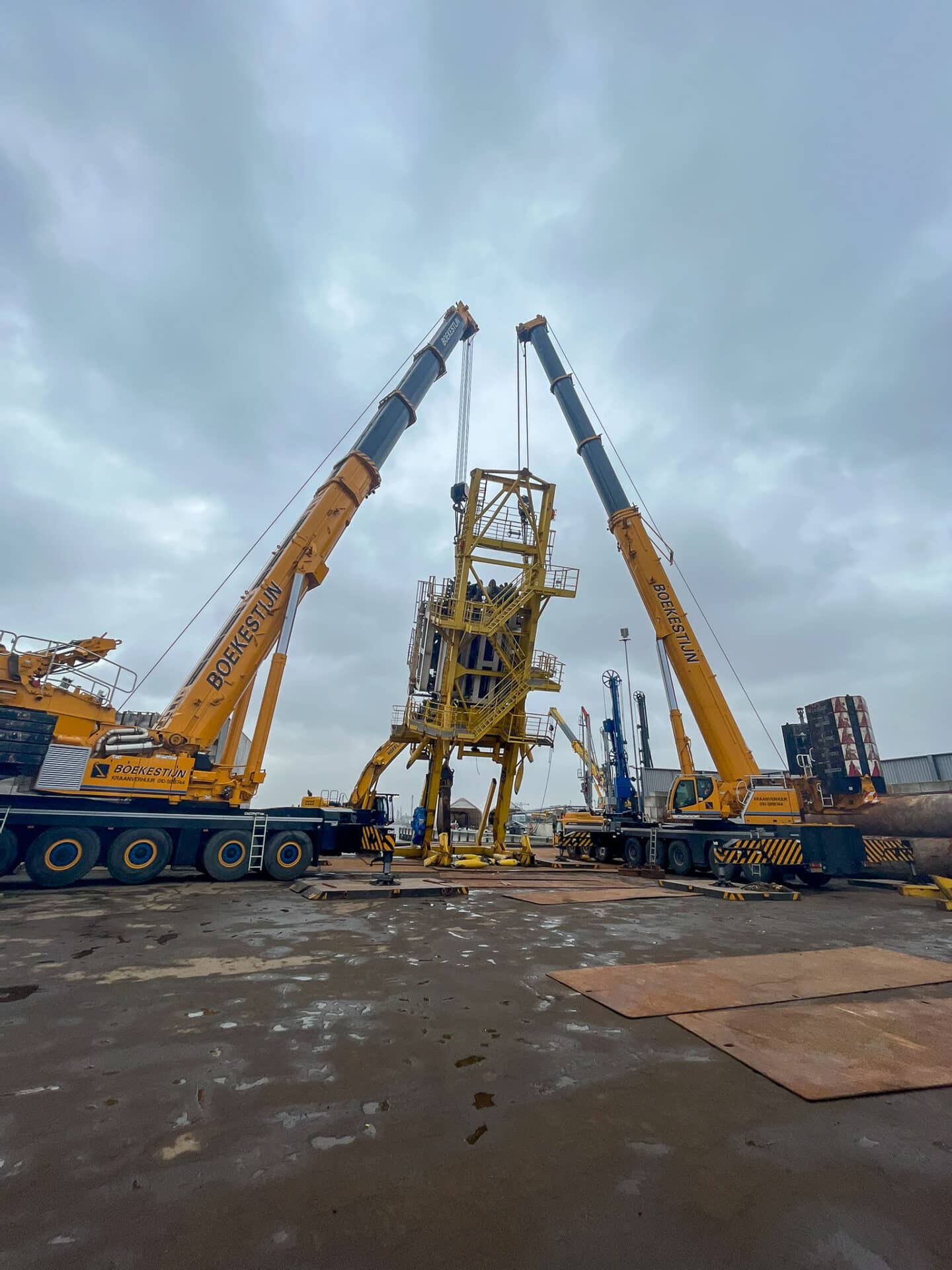 Offshore equipment ontmantelen