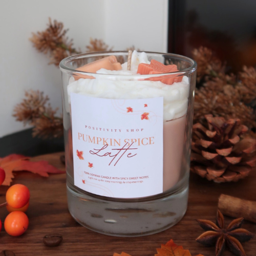 herfst-kaars-met-de-geur-van-kaneel-kardemom-en-nootmuskaat-perfect-voor-knusse-koffiemomenten