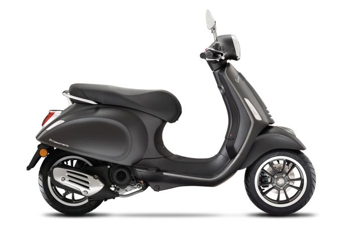 VESPA PRIMAVERA S ZWART VESPA PRIMAVERA S ZWART