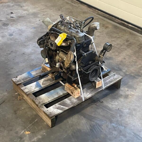 Iseki CA700 HL1400 motor Specificaties: Diesel 3 cilinders 649 cc