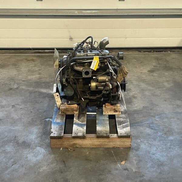 Iseki CA700 HL1400 motor Specificaties: Diesel 3 cilinders 649 cc