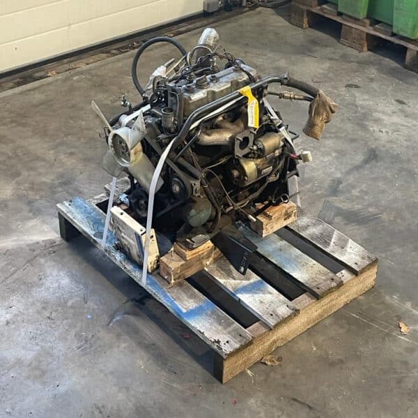 Iseki CA700 HL1400 motor Specificaties: Diesel 3 cilinders 649 cc