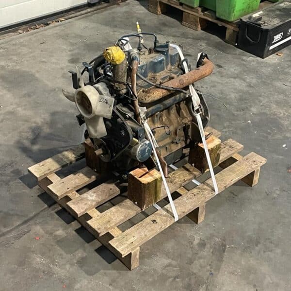 Kubota D750 motor Specificaties: Diesel 3 cilinders 762 cc 15 pk Kubota B1200 B7001 B7100 ZB1200 ZB7001 ZB7100 Zennoh