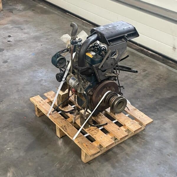 Kubota D782 motor Specificaties: Diesel 3 cilinders 1006 cc 22 pk