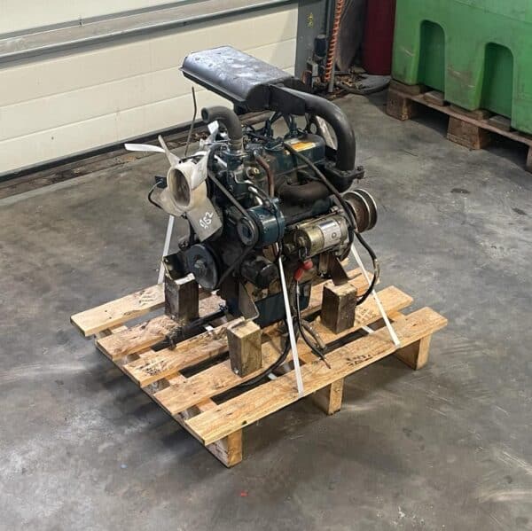 Kubota D782 motor Specificaties: Diesel 3 cilinders 1006 cc 22 pk