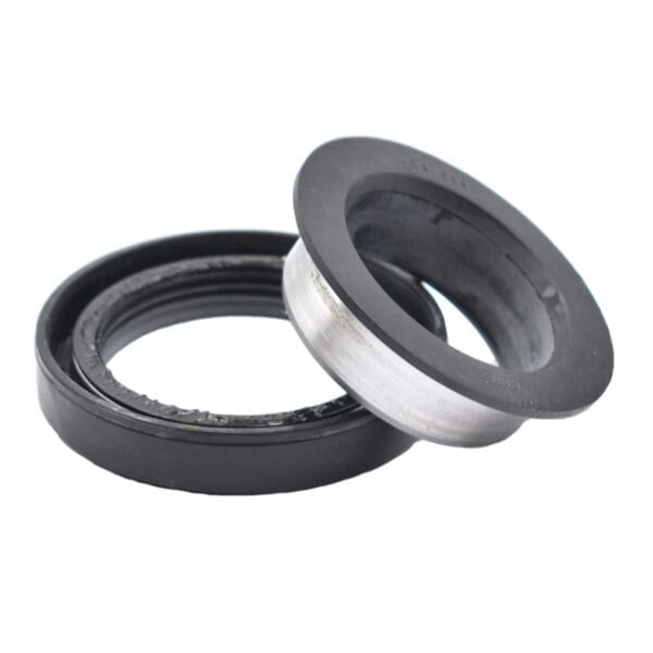 Keerring vooras verticaal Kubota L2601,L3001 L2601DT L3001DT 45x75x13/19 oliekeerring rubberkeerring olieafdichting Vooraskeerring voorasoliekeerring fuseekeerring fusseekeerring fuseeoliekeerring fusseeoliekeerring Verticalekeerring verticaleoliekeerring verticaal cassettekeerring