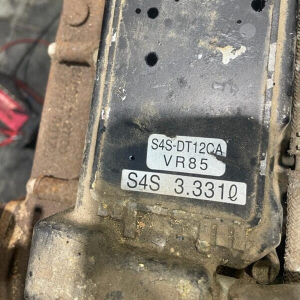 Mitsubishi S4S-DT turbo motor Specificaties: Diesel 4 cilinders 3330 cc 84pk
