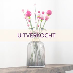 kleurrijk roze boeket van hout