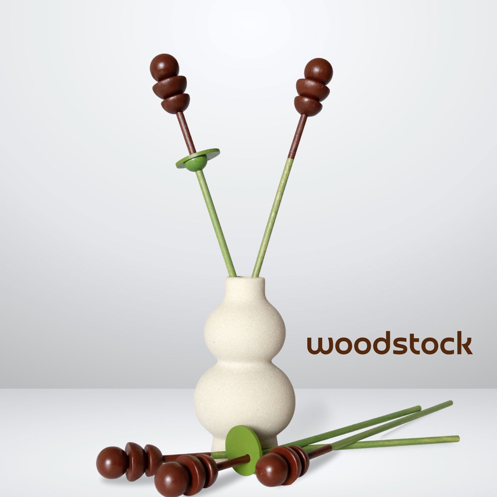 Hazel – bruine houten bloem uit de Woodstock collectie in een bohemian interieur